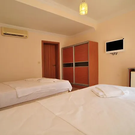 Hotel Manolya 4*
